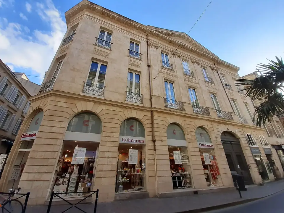 Façade en pierre blonde au 20 rue Judaïque, à Bordeaux